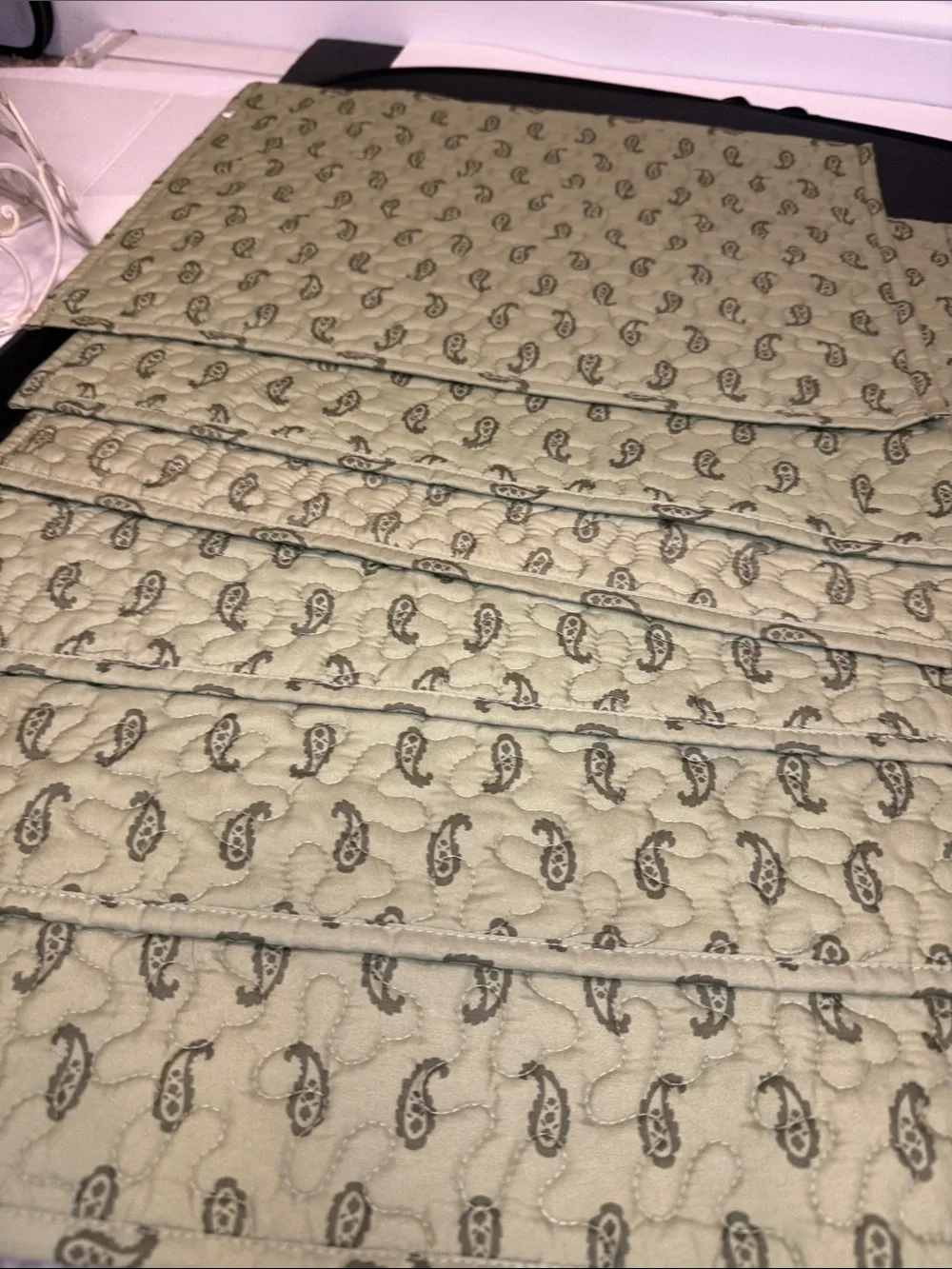 6 Paisley Quilted placements Cream, Green, Red, Blue very pretty vintage